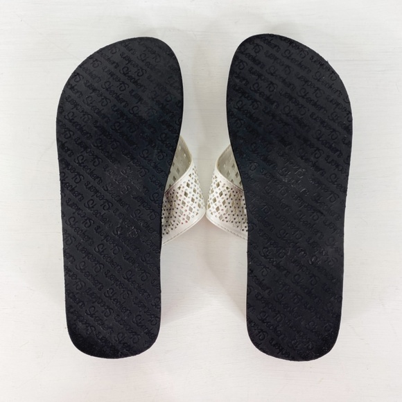 Skechers Yoga Foam White Rhinestone Platform Flip Flop Sandals Sz 9 - Picture 4 of 12